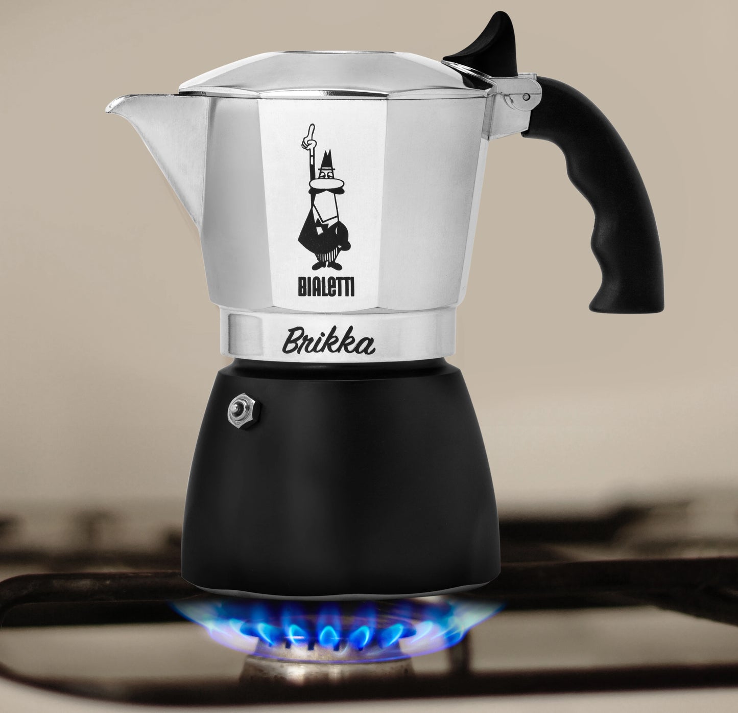 Bialetti - Brikka, the only coffee maker capable of making a creamy Espresso, 4 cups (170 ml), aluminum and black-high quality Italian coffee maker